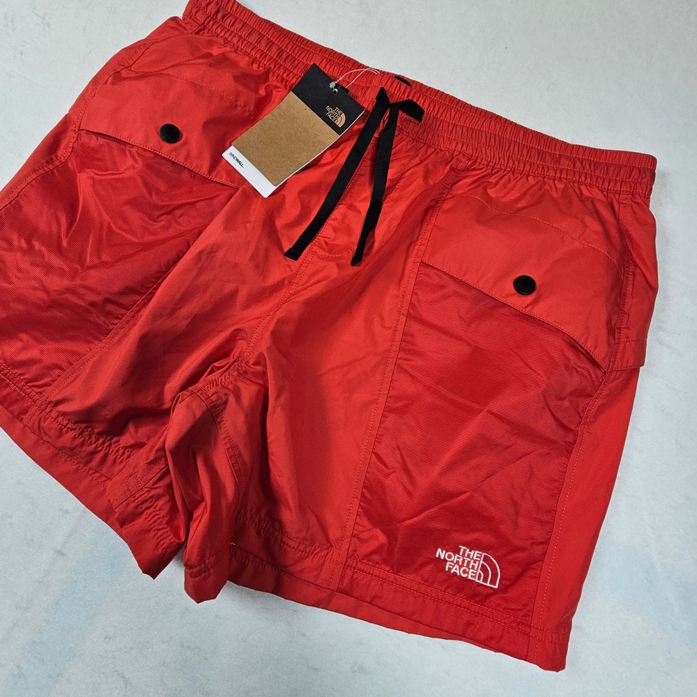 The North Face Womens Outline Shorts Horizon Red WindWall Cargo Mesh Lined